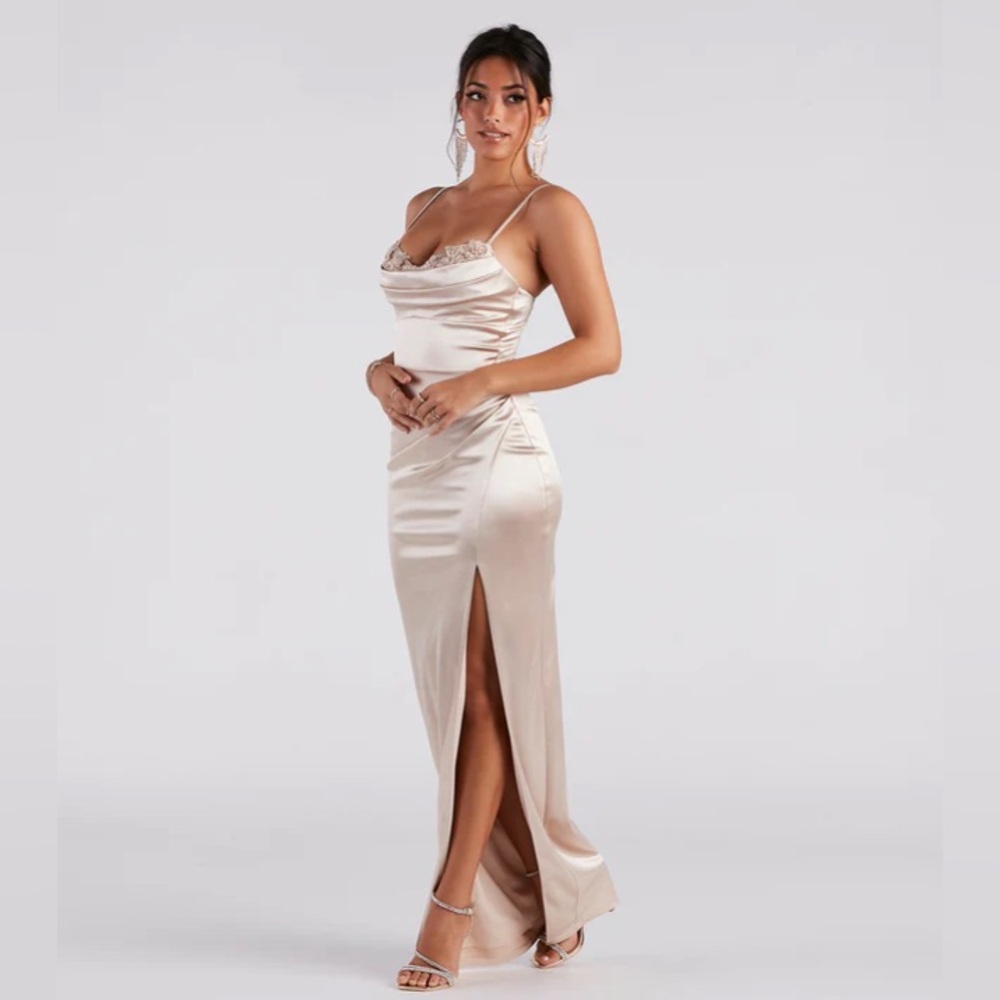 NWT - Windsor - Amelia Formal Satin Embroidered Dress